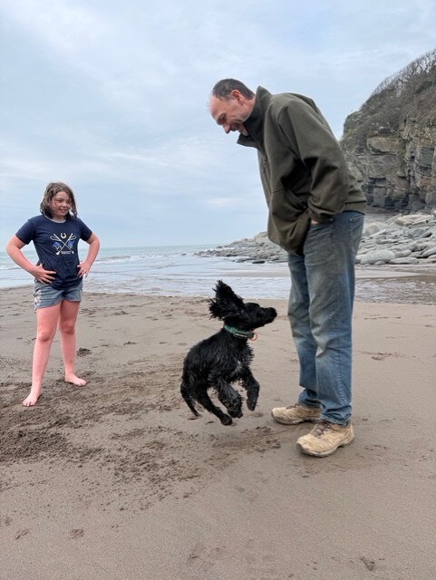 Luna beach jump